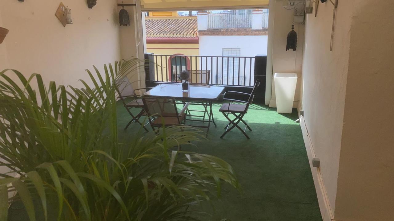 Apartamentos Mercado De Triana Sevilla Buitenkant foto